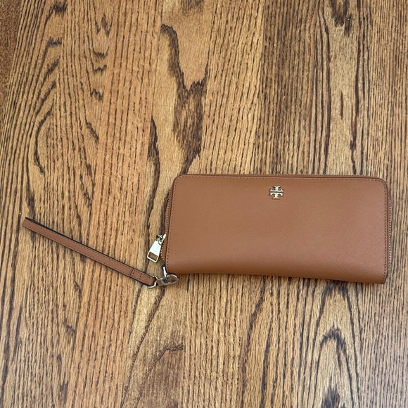 Tory Burch Handbags - Tory Burch Cognac Leather Zip-Around Wristlet